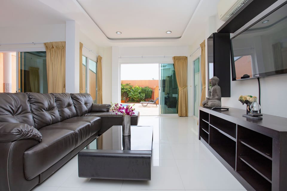 Elite Villa | Living area | LED TV