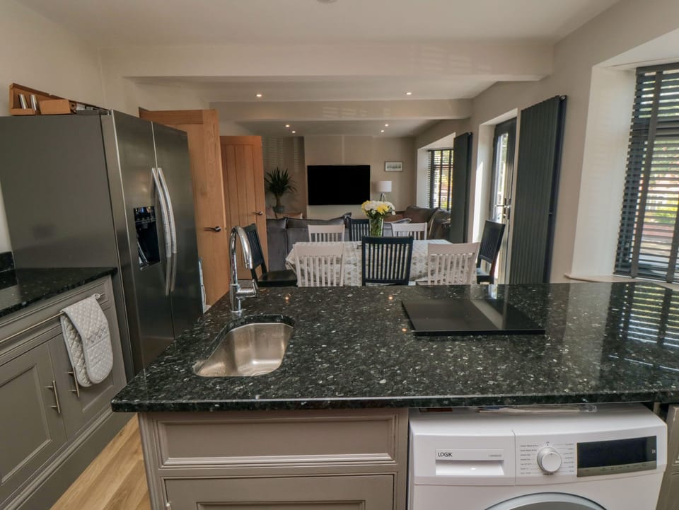 Fridge, dishwasher, electric kettle, toaster