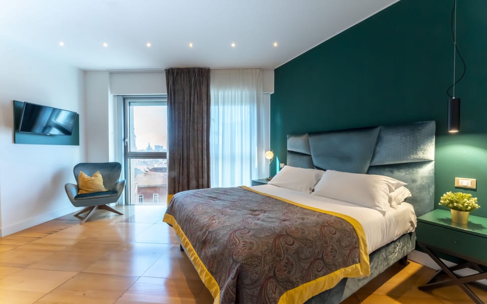 Standard Room | Premium bedding, in-room safe, desk, soundproofing