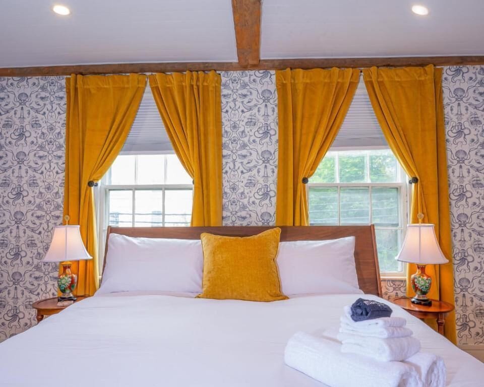 Blackout drapes, iron/ironing board, free WiFi