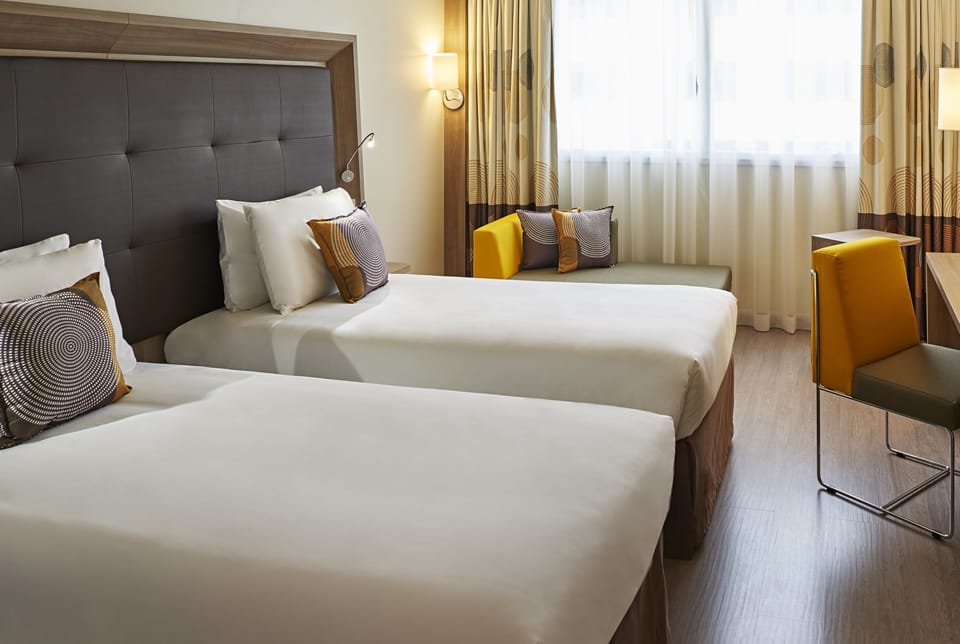 Superior Twin Room, 2 Twin Beds | Premium bedding, minibar, in-room safe, desk