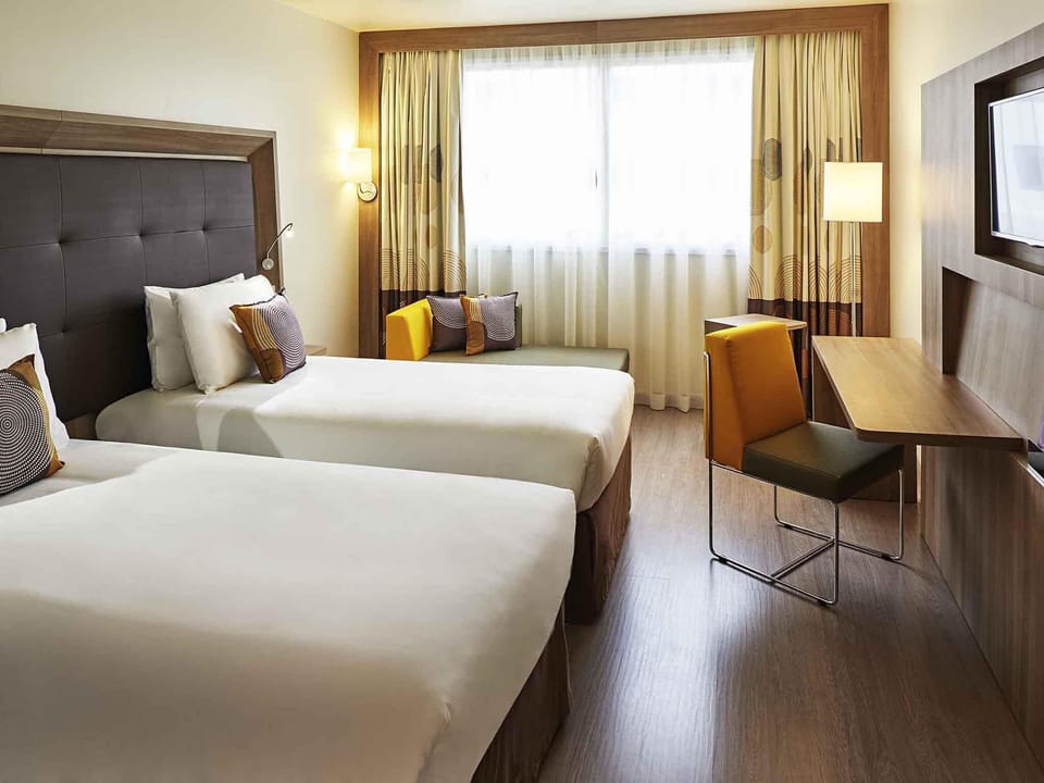 Superior Twin Room, 2 Twin Beds | Premium bedding, minibar, in-room safe, desk