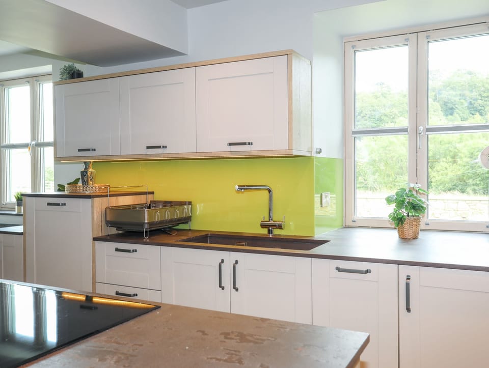 Fridge, dishwasher, electric kettle, toaster