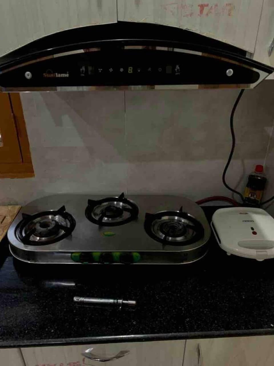 Apartment | Private kitchen | Fridge, stovetop, electric kettle, cookware/dishes/utensils