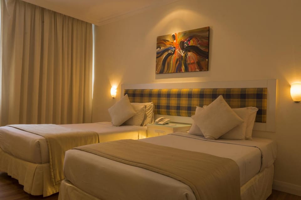 Minibar, desk, free WiFi, bed sheets