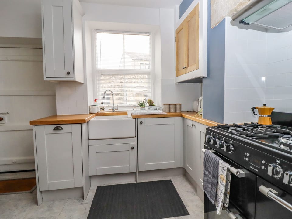 Fridge, dishwasher, electric kettle, toaster