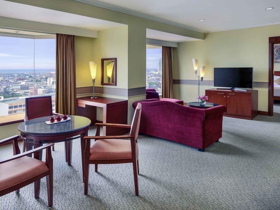 Minibar, in-room safe, desk, soundproofing