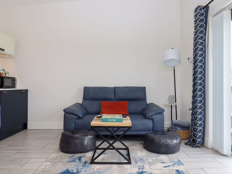 Cottage | Living area