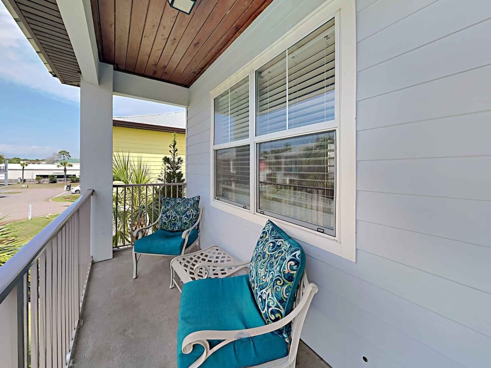 House, Multiple Beds, Kitchen, Garden View | Property grounds