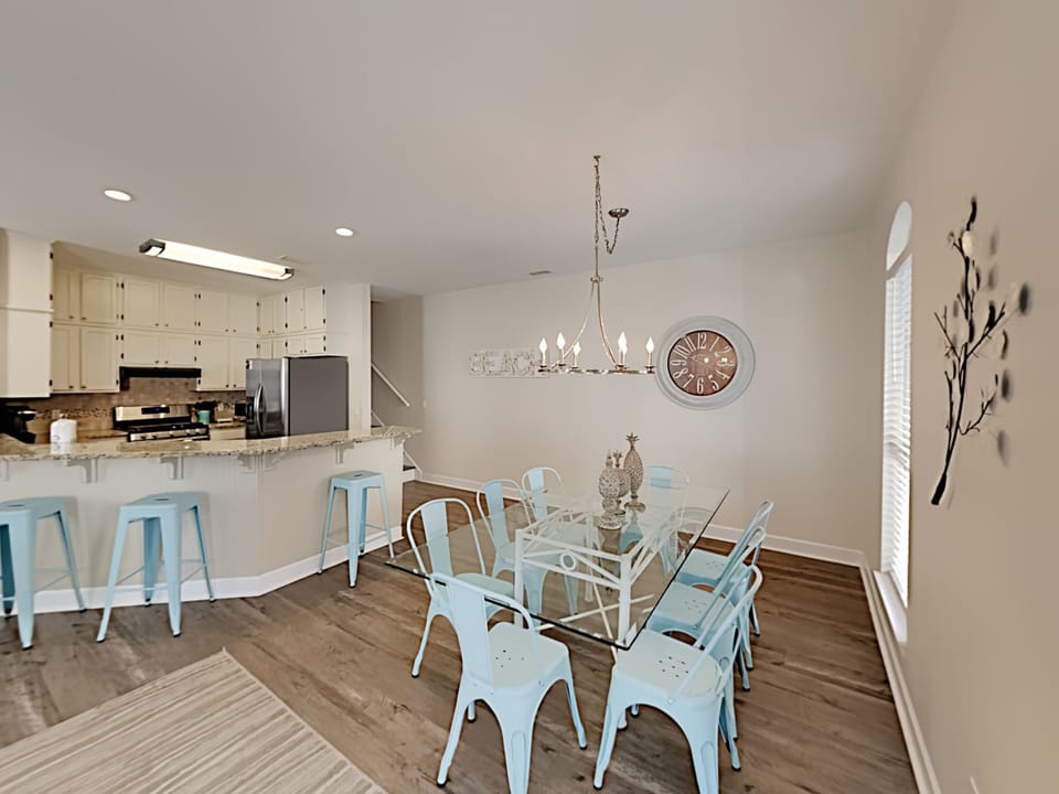 House, Multiple Beds, Balcony, Garden View | Dining