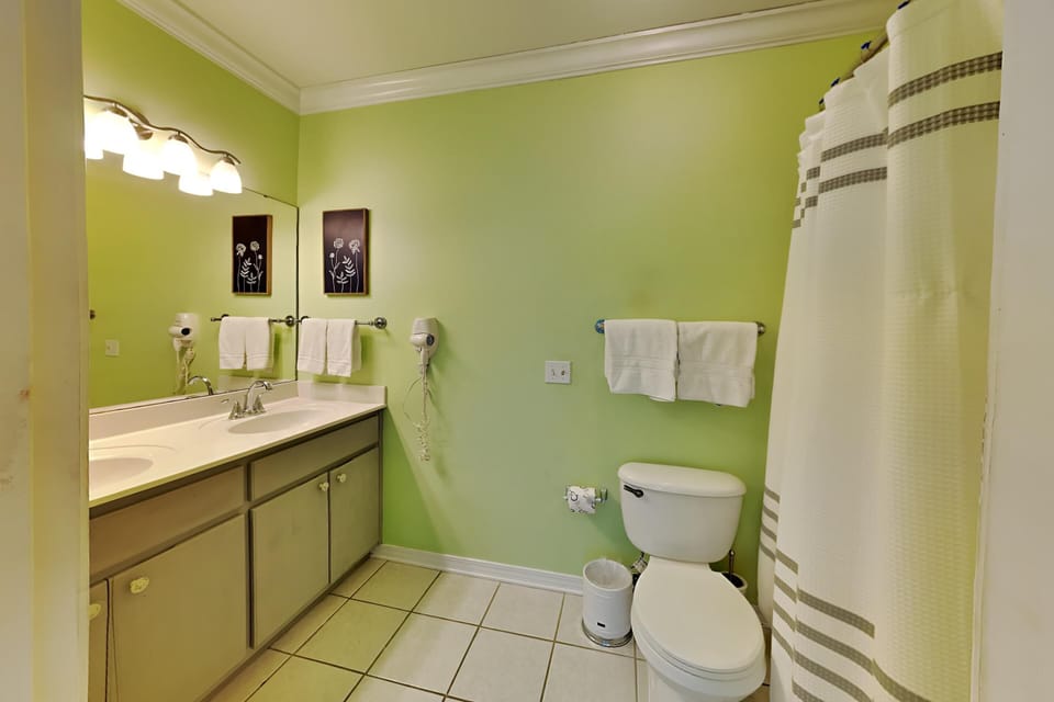 Gulfside Cottage by Southern Vacation Rentals House in Miramar Beach