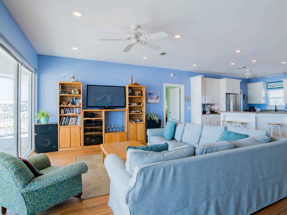 Studio, Multiple Beds, Balcony, Ocean View | Living area | TV, MP3 dock