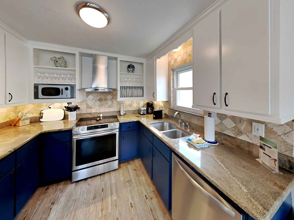 Studio (3 Bedrooms) | Property amenity