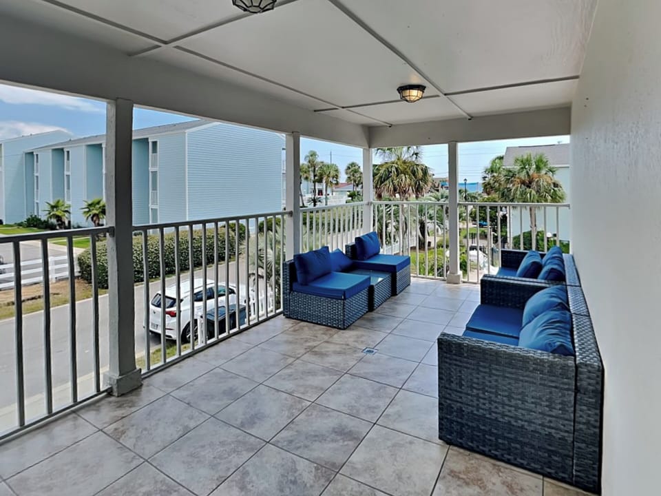 House, Multiple Beds, Balcony, Partial Ocean View (Dominica at Port-O-Call) | Terrace/patio