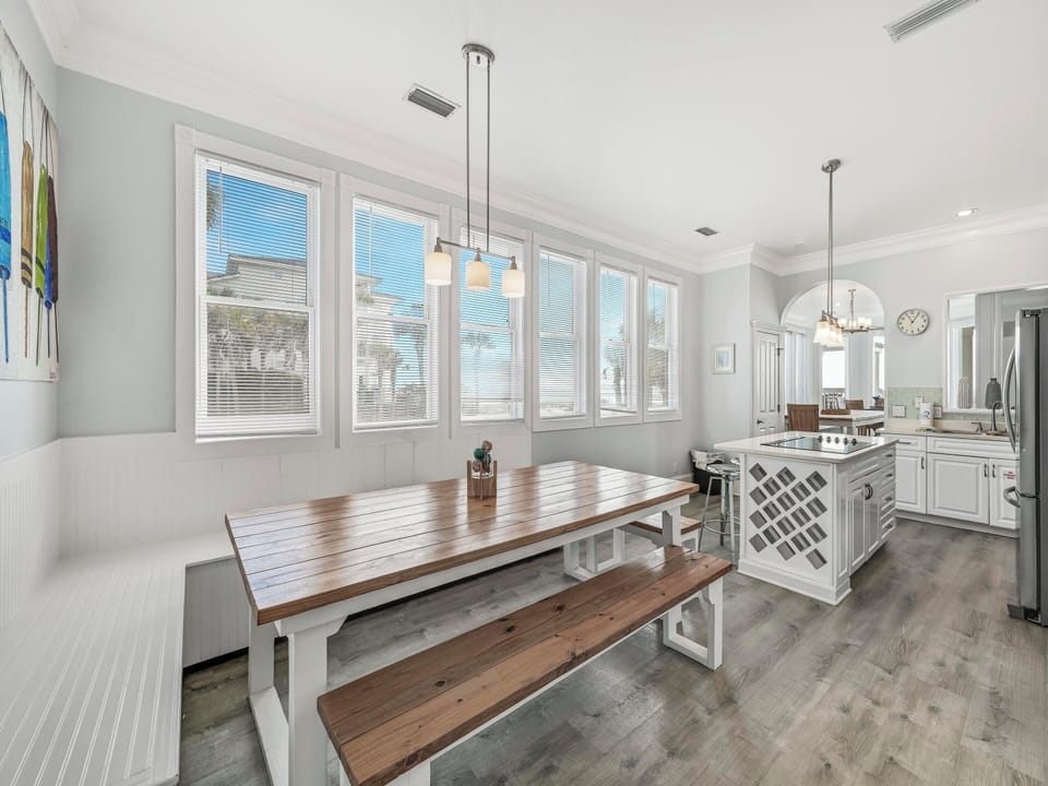 Studio (Multiple Bedrooms) | Property amenity