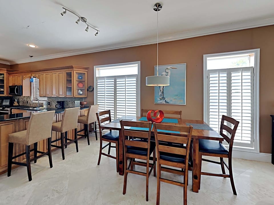 Studio (3 Bedrooms) | Property amenity