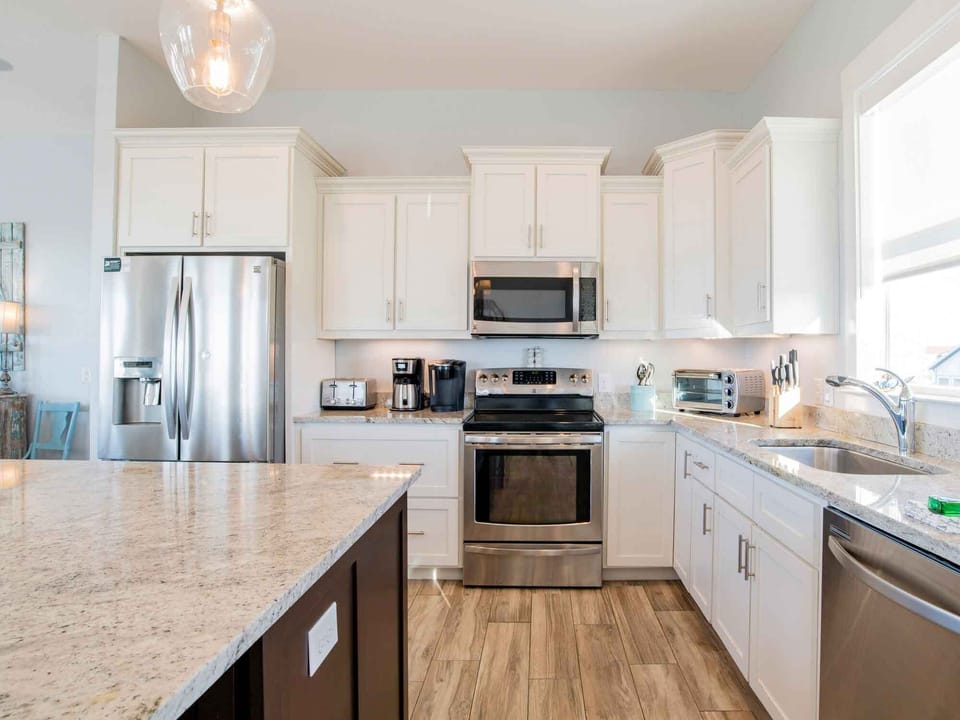 House, Multiple Beds, Balcony, Ocean View | Private kitchen | Fridge, microwave, oven, stovetop