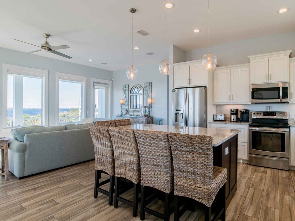 House, Multiple Beds, Balcony, Ocean View | Private kitchen | Fridge, microwave, oven, stovetop
