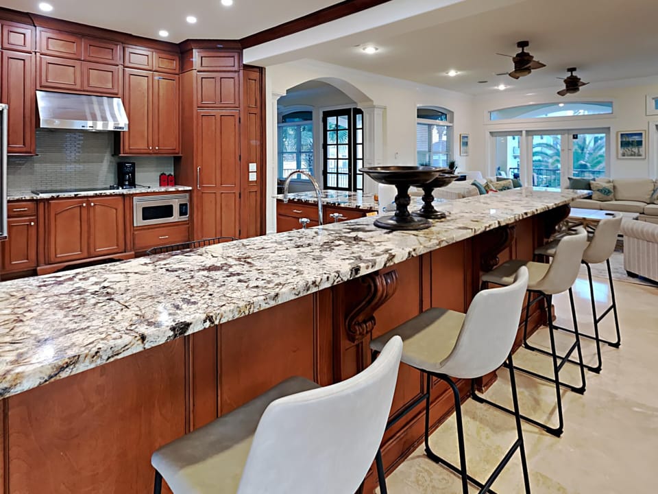 House, Multiple Beds, Balcony, Ocean View | Private kitchen | Fridge, microwave, oven, stovetop
