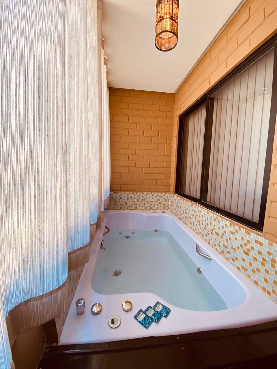 Luxury Double Room | Jetted tub