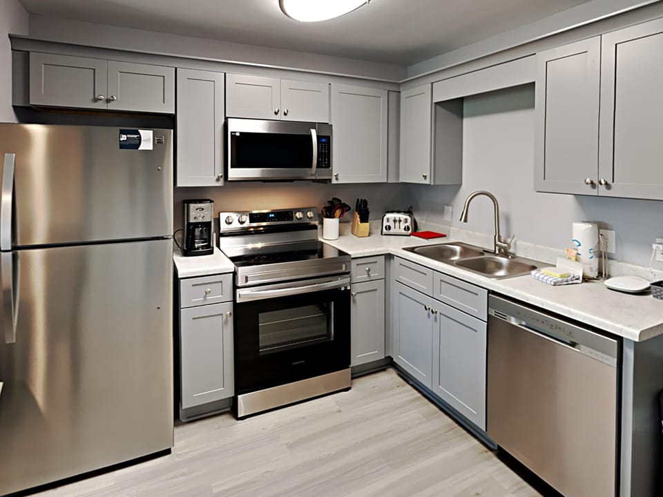Condo, Multiple Beds, Balcony (#4111 - No Pets) | Private kitchen | Coffee/tea maker, fridge, microwave, oven