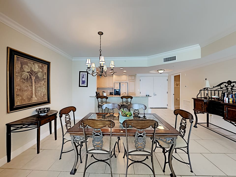 Condo, Multiple Beds, Kitchen, Ocean View (#4-1905 - No Pets) | Dining