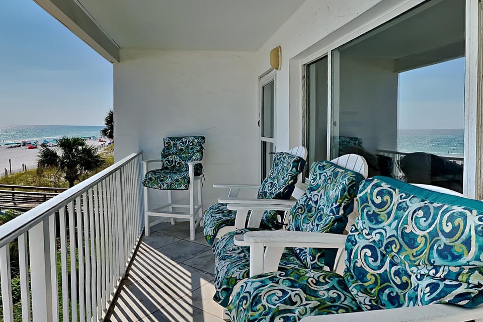Condo, Multiple Beds, Kitchen, Ocean View (#9 - No Pets) | Property grounds