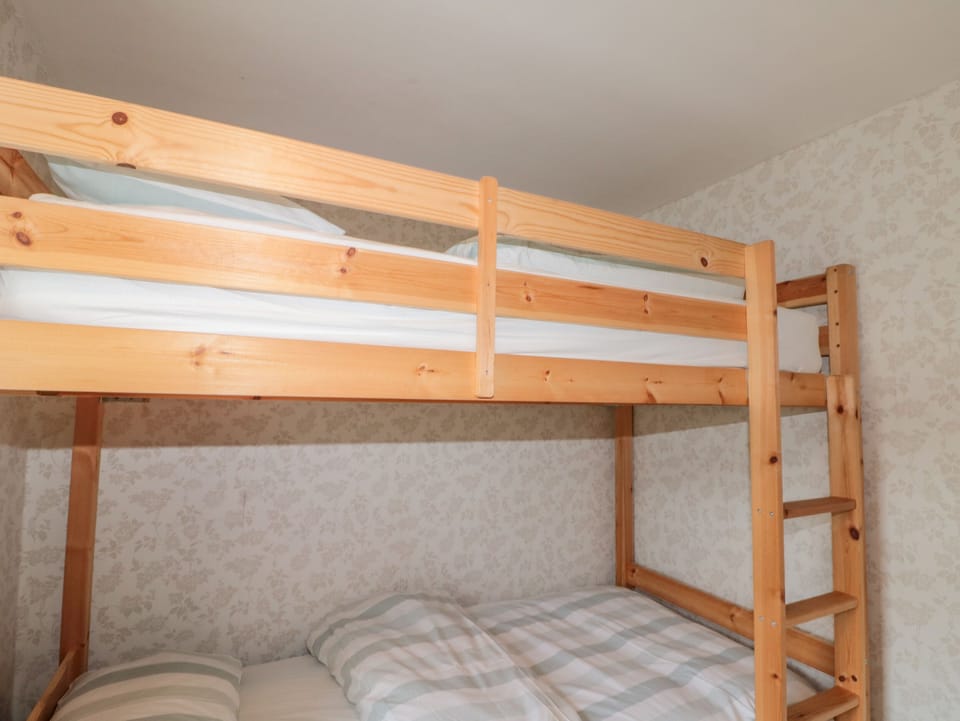 3 bedrooms, individually decorated, individually furnished, free WiFi