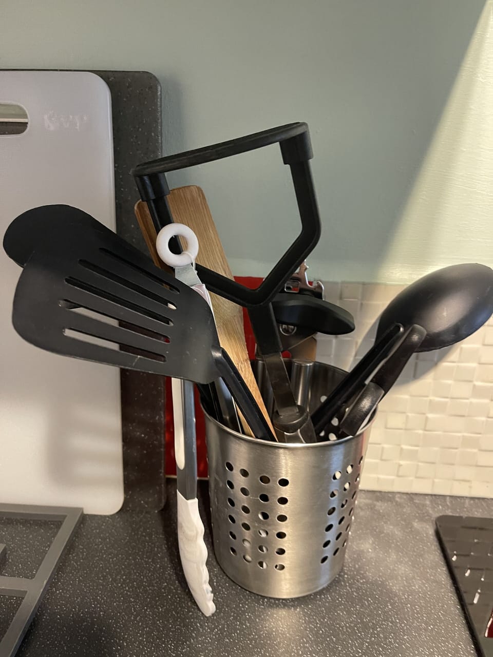 Design Apartment | Private kitchen | Fridge, electric kettle, cookware/dishes/utensils