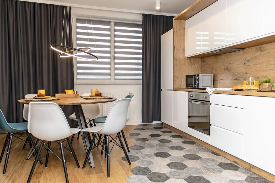 Apartment | Private kitchen | Full-size fridge, oven, stovetop, dishwasher