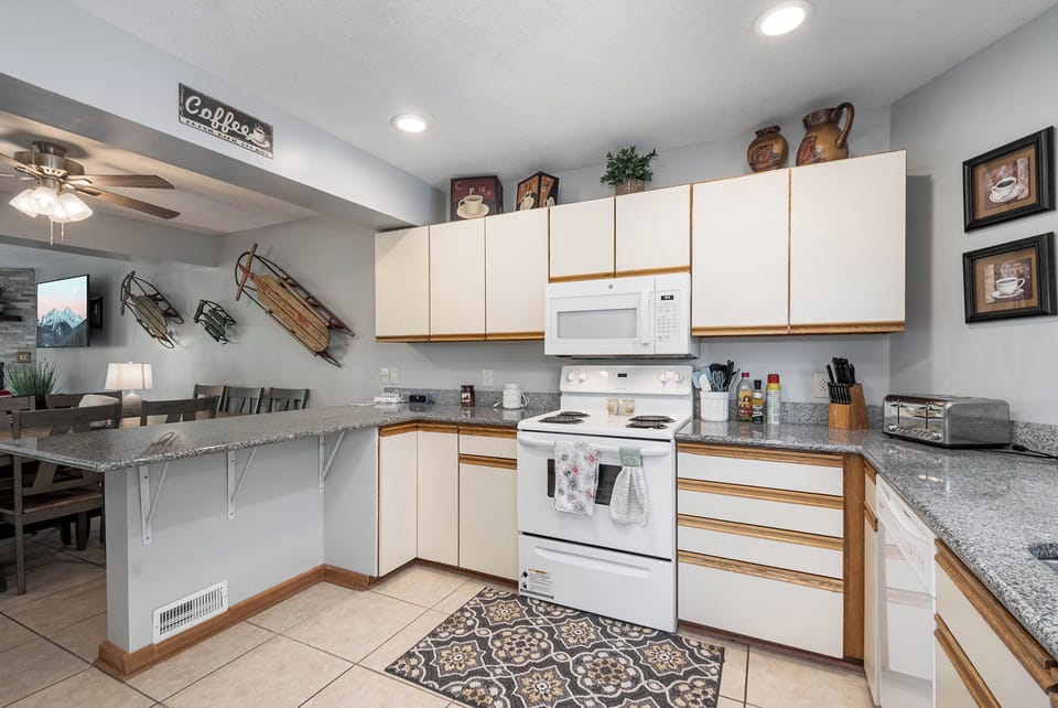 House (3 Bedrooms) | Property amenity