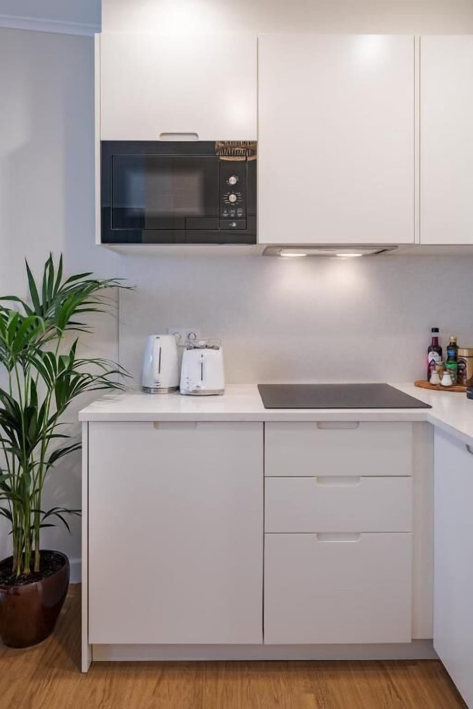 Modern Studio in Downtown Lisbon | Private kitchen | Espresso maker, fridge, microwave, stovetop