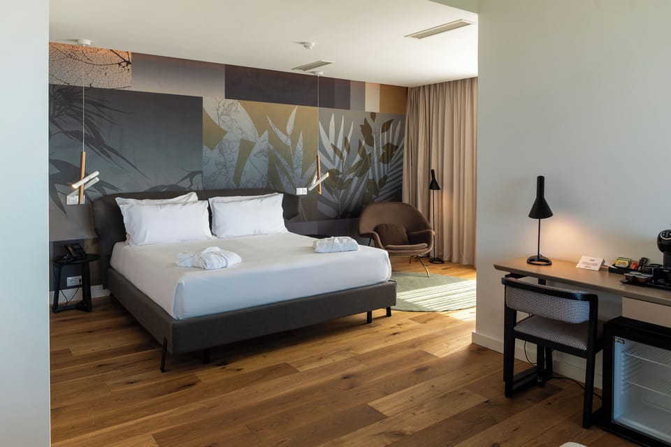 Superior Suite | In-room safe, desk, soundproofing, travel crib