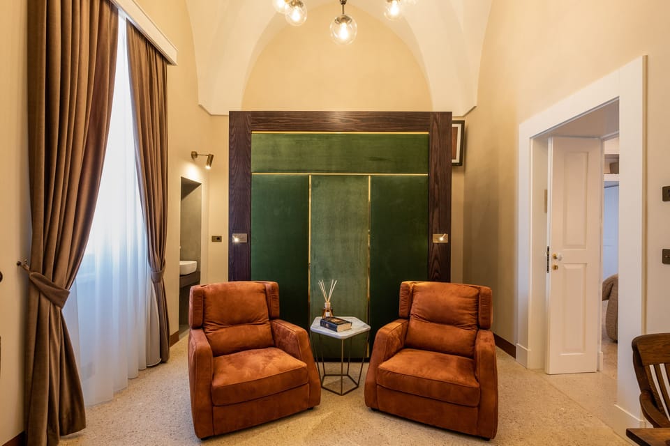 Economy Room | Premium bedding, minibar, in-room safe, soundproofing