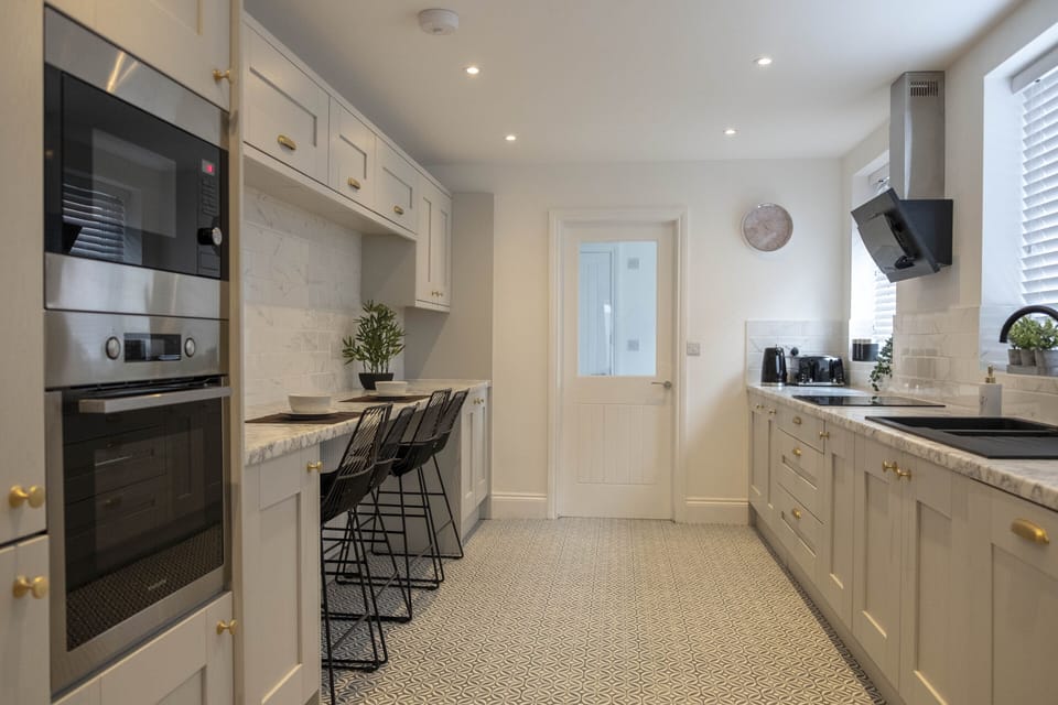 Luxury House, Private Bathroom (The Callies) | Shared kitchen