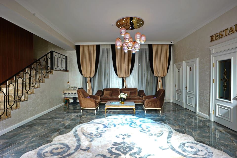 Flat-screen TV, heated floors