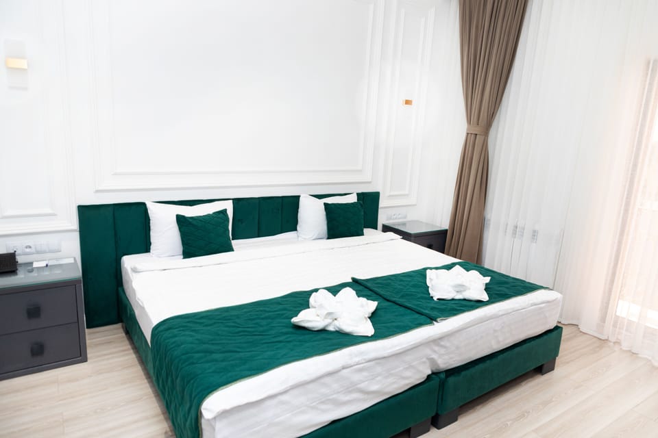 In-room safe, desk, blackout drapes, soundproofing