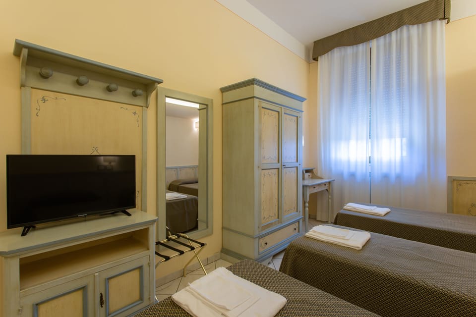 Desk, free WiFi, bed sheets