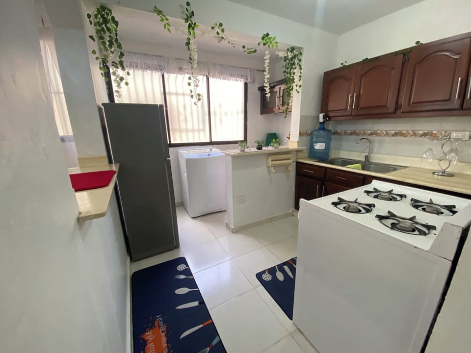 Apartment, 3 Bedrooms, Patio, Garden View | Interior