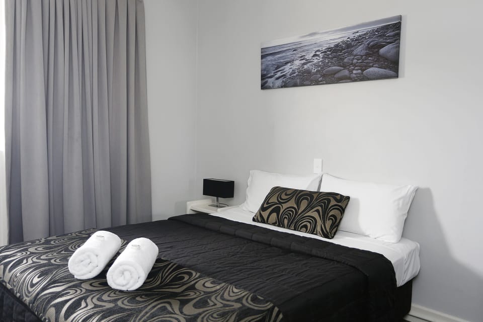 Queen Room, Shared Bathroom | View from room