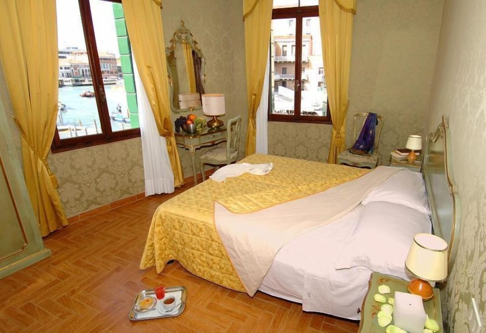 Standard Double or Twin Room, Canal View | View from room