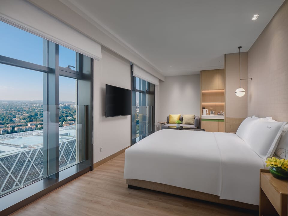 In-room safe, desk, laptop workspace, soundproofing
