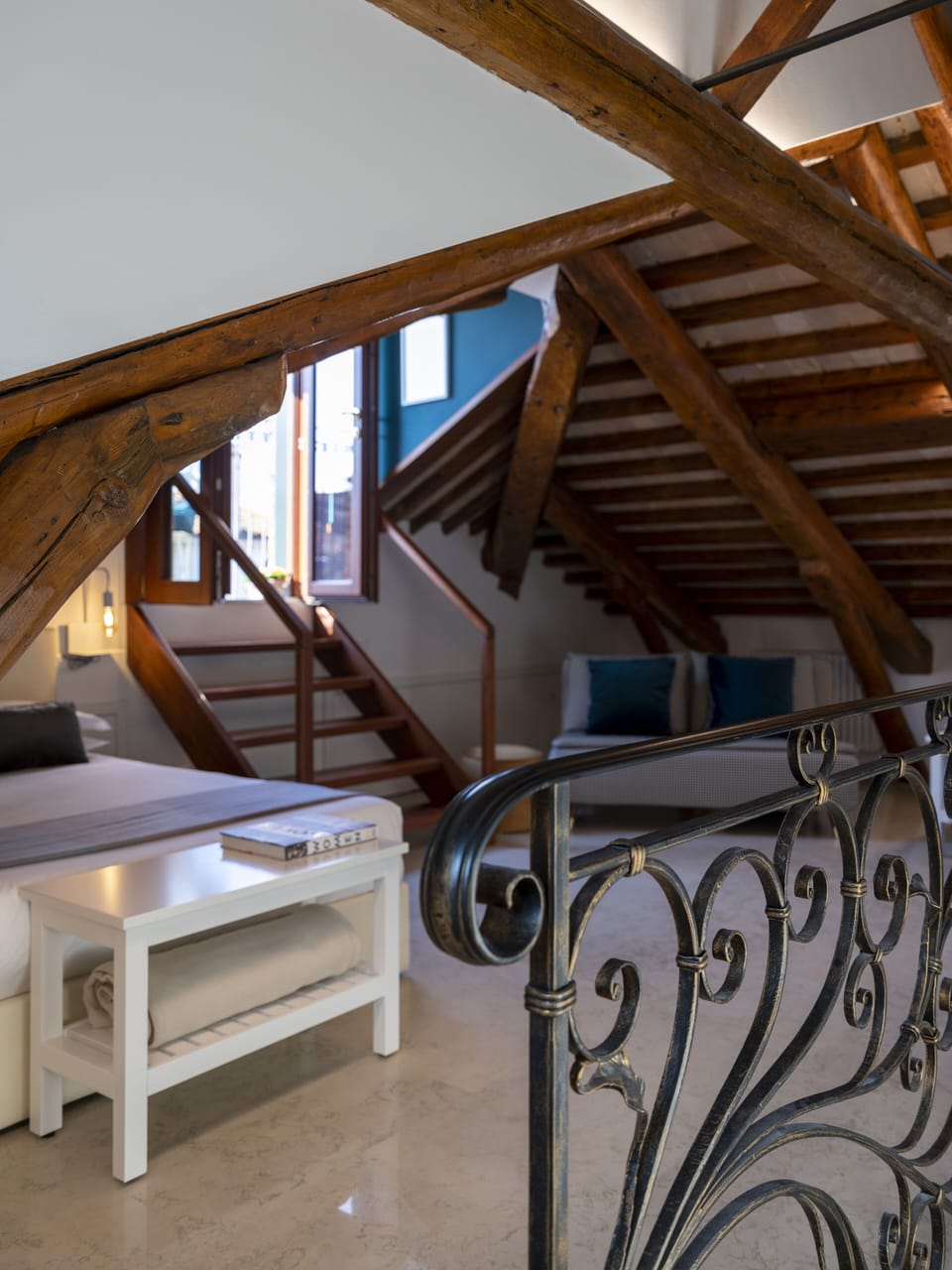 Deluxe Quadruple Room | Down comforters, minibar, soundproofing, free WiFi