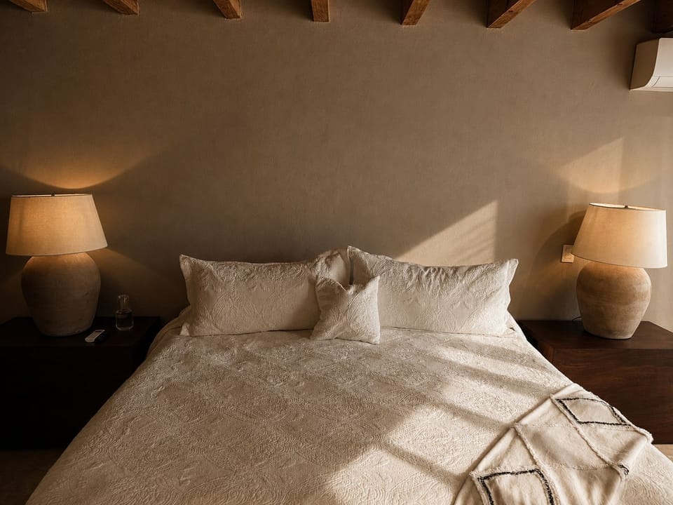 Premium bedding, desk, laptop workspace, iron/ironing board (on request)