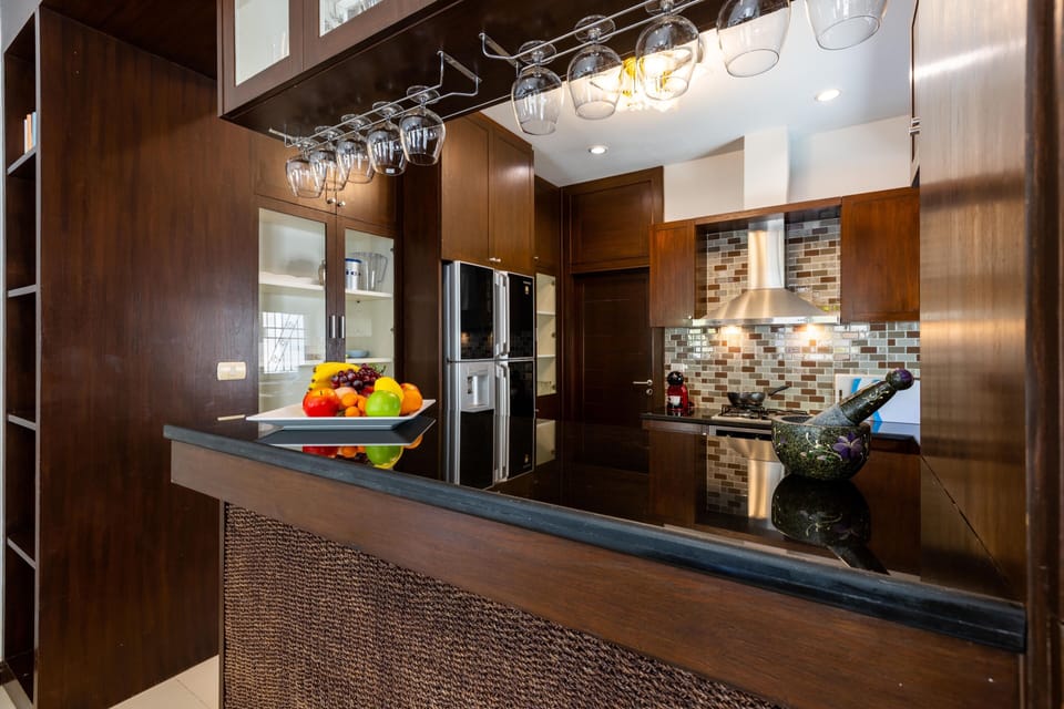 Family Villa | Private kitchen | Full-size fridge, microwave, oven, stovetop