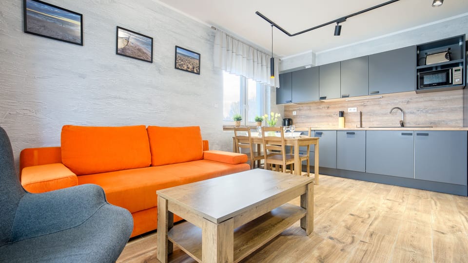 Apartment (6) | Living area | Flat-screen TV