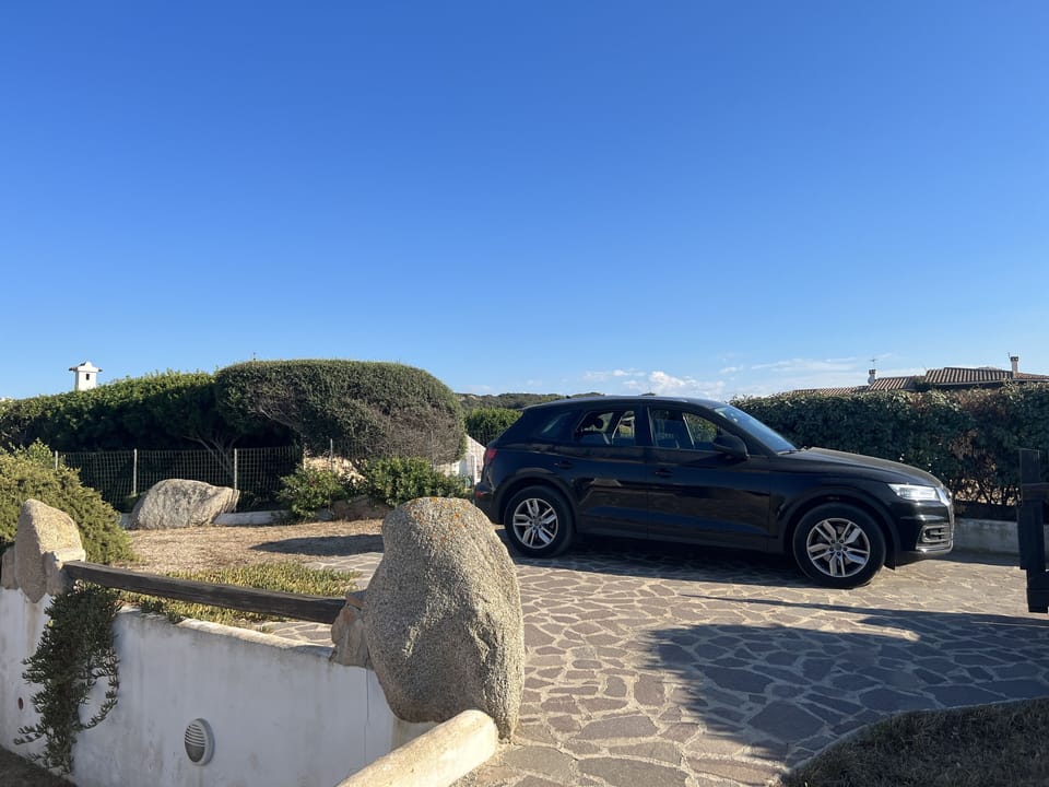 Villa | Parking | Free self parking