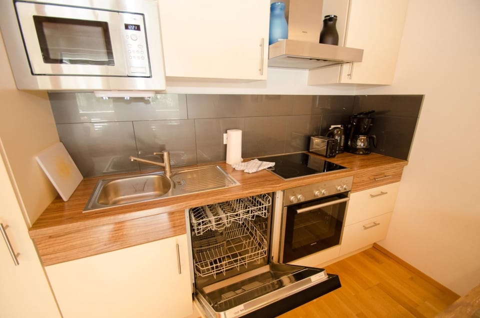 Apartment | 2 bedrooms, WiFi