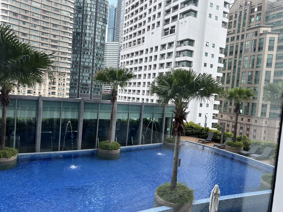 Infinity pool