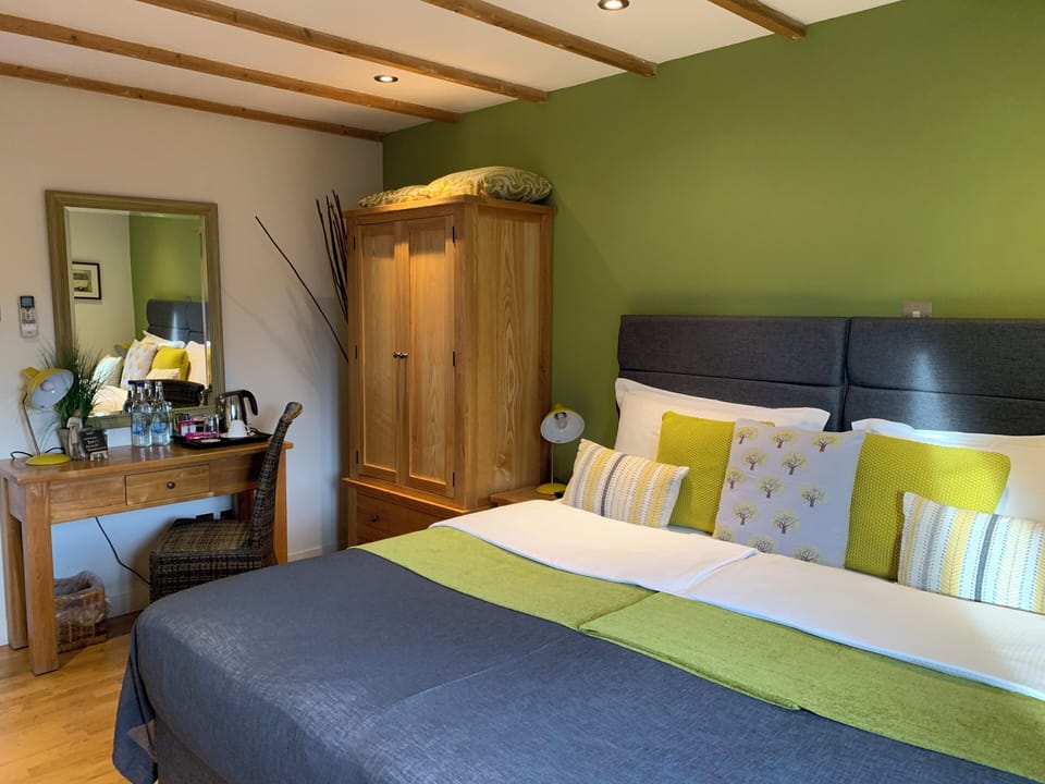 Superior Double Room, Ensuite | Free WiFi